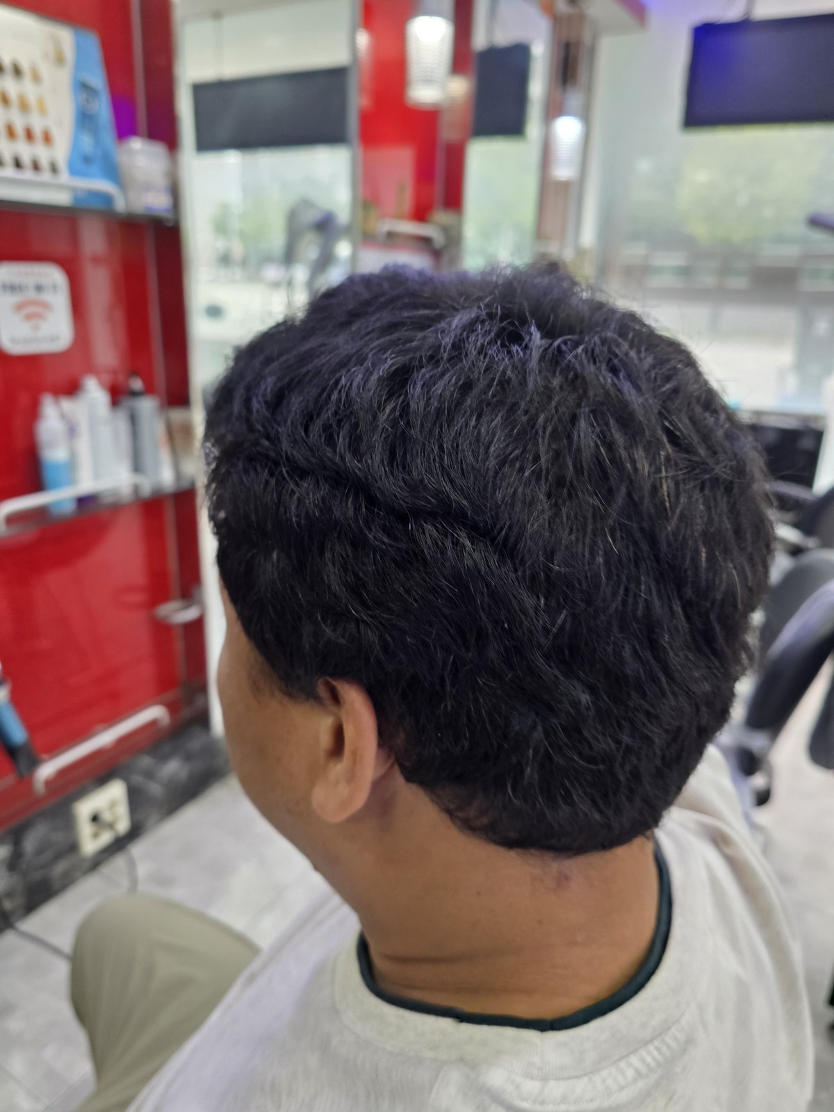 춘천남자머리 커트 전 뒷머리