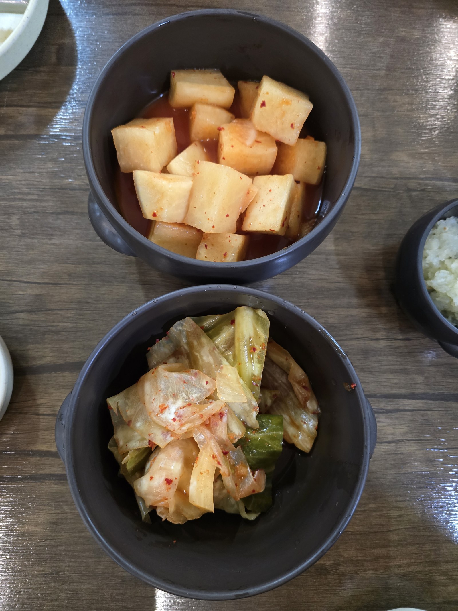 춘천 24시간 해장국 남부해장국 깍두기 양배추김치